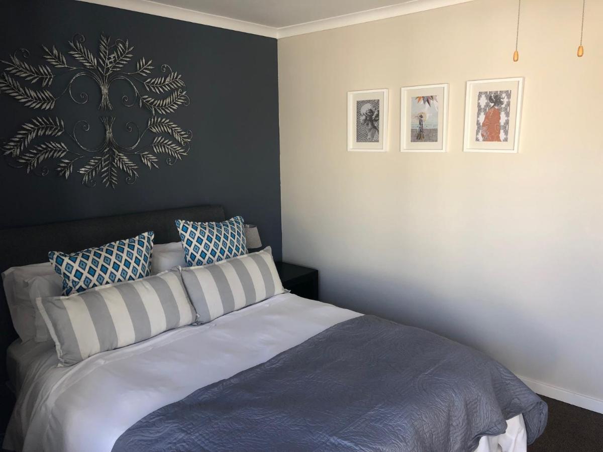 Palm Beach Guesthouse Port Elizabeth Exterior photo